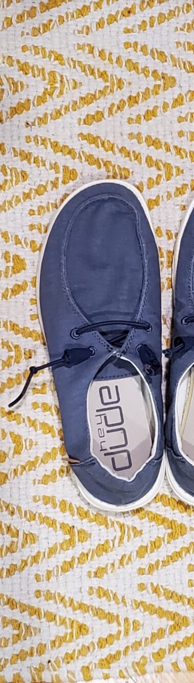Hey Dude "Wendy" Linen Women's 8 Chambray Blend Shoes Lightweight Slip On EUC - Picture 12 of 15